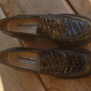 Black shoes 2 inch heel